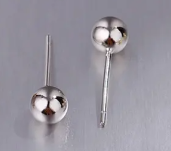 The Show-Off Studs